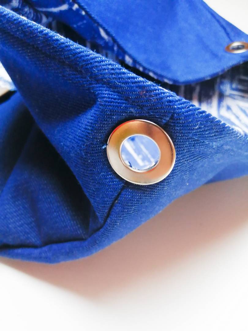 F0013DTJE torebka Niebieski jeans i niebieskie maziaje JeansME formatka